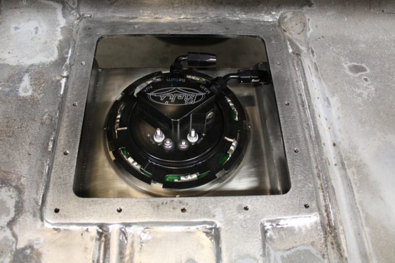 Custom 1969 Camaro Hot rod Ricks tanks fuel cell install