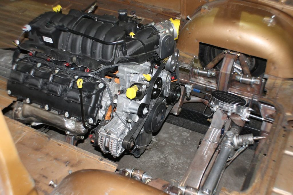 Custom 1969 Dodge A 108 Hemi Van build Hemi engine fitment