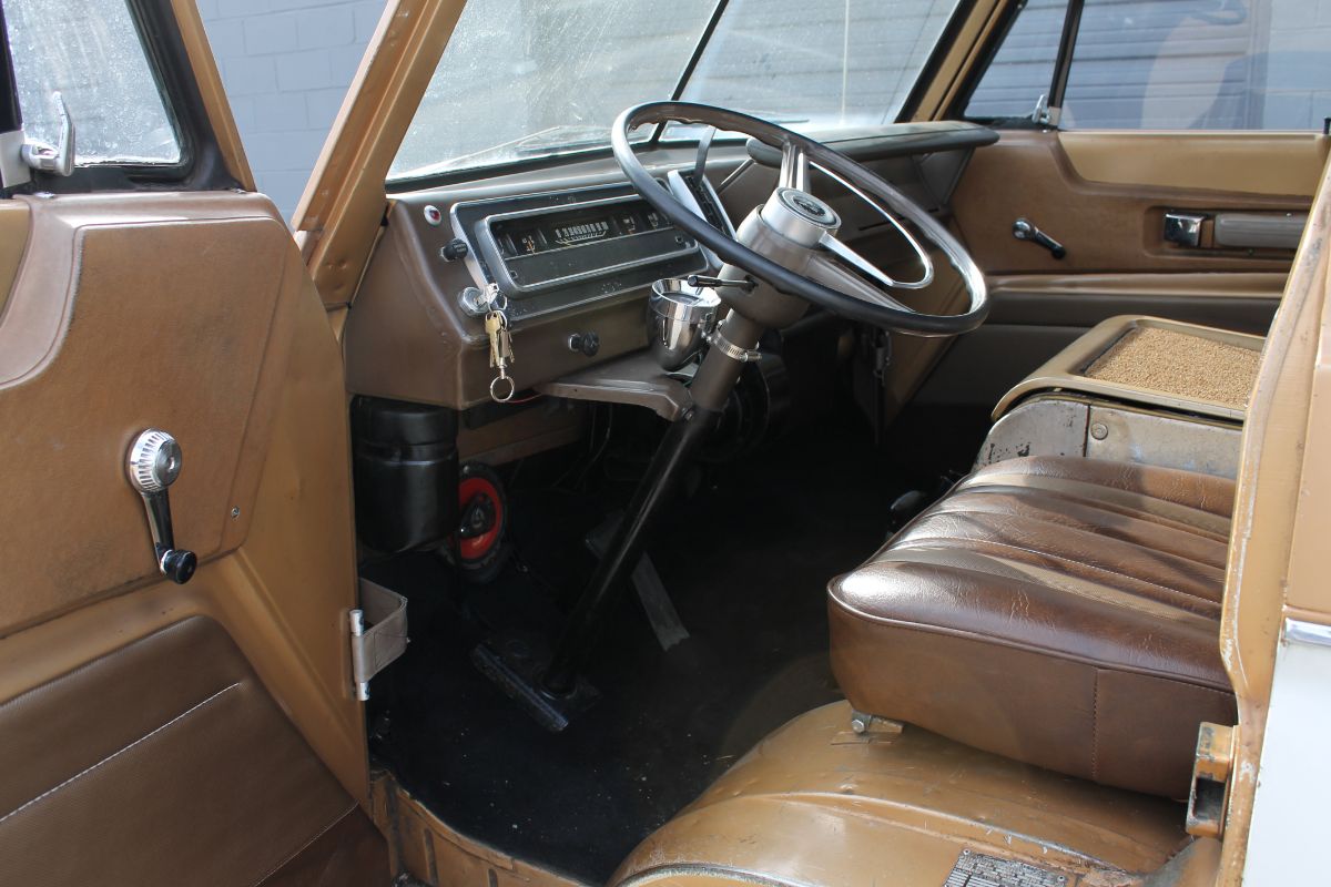 Custom 1969 Dodge A 108 Hemi Van build all stock survivor