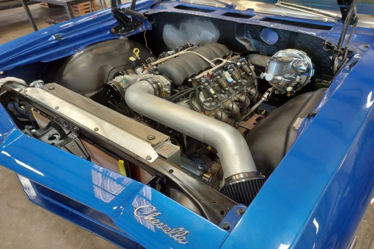 Custom 1969 SS Chevelle Pro Touring muscle car intake