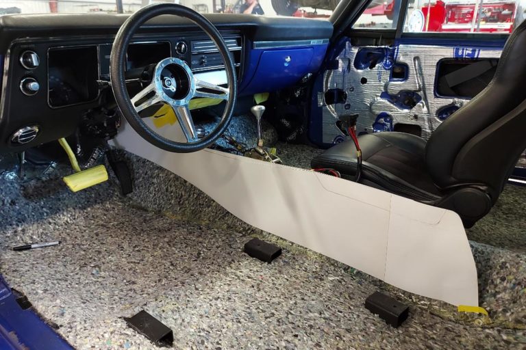 Custom 1969 SS Chevelle Pro Touring hot rod muscle car Custom interior