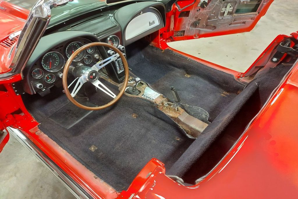 Custom classic 1968 Convertible Corvette restomod hotrod