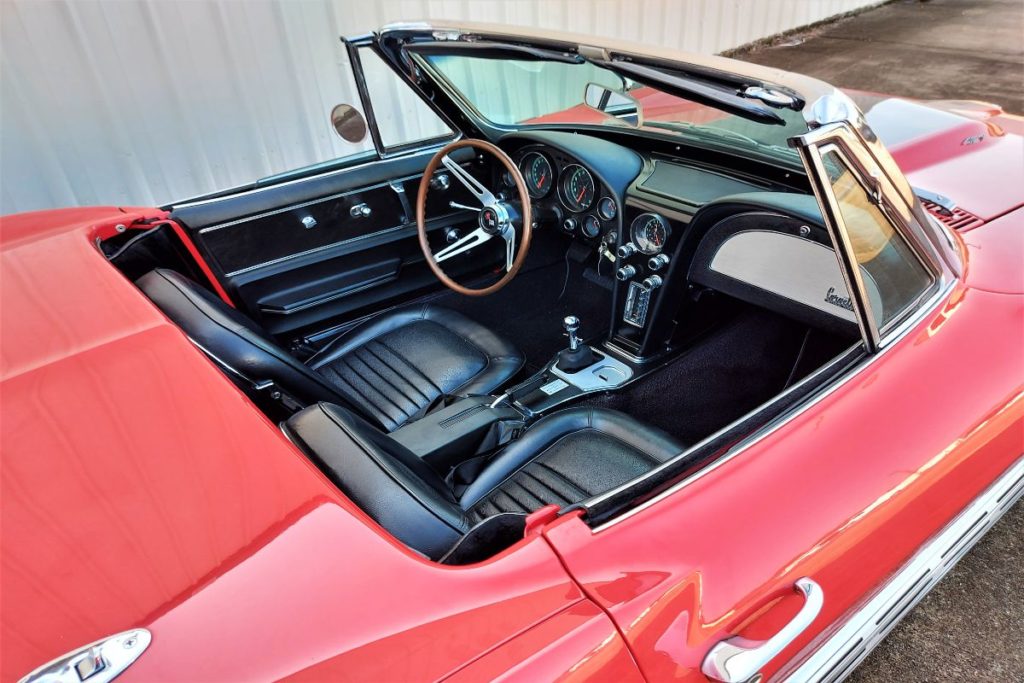 Custom classic 1968 Convertible Corvette restomod hotrod