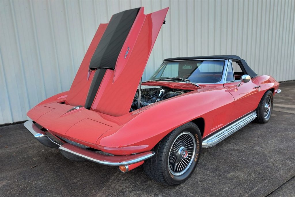 Custom classic 1968 Convertible Corvette restomod hotrod