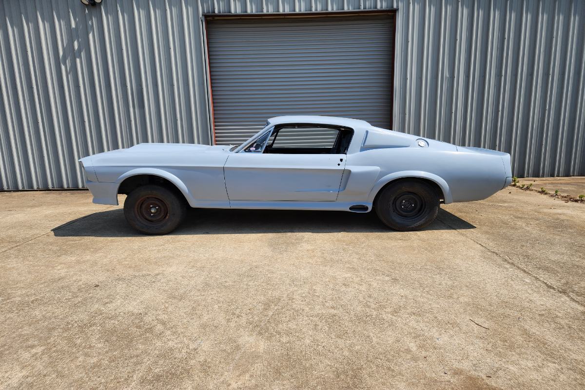 Custom 1967 Fastback Mustang Restomod